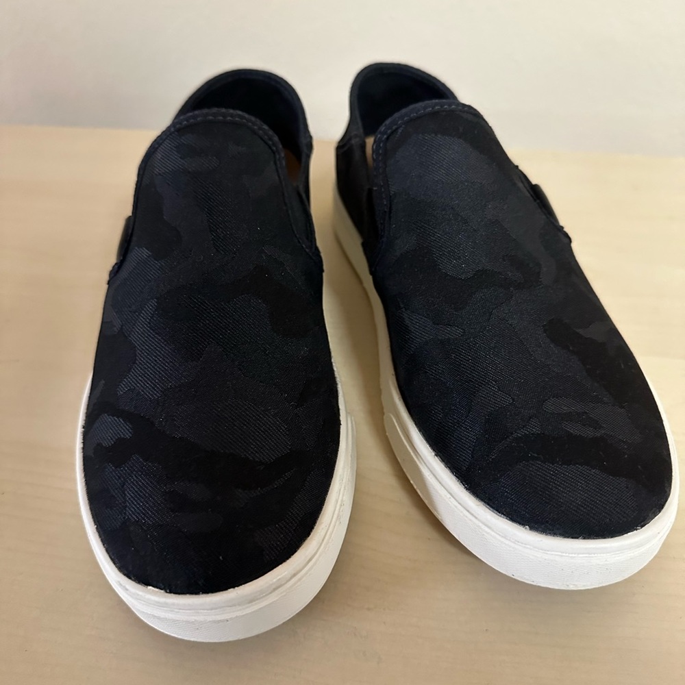 Olukai Women’s Slip on Sneakers